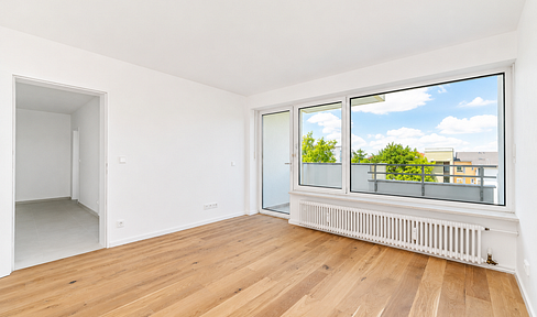 Erstbezug nach Sanierung: Lichtdurchflutete 2-Zimmer-Wohnung mit Balkon in Germering
