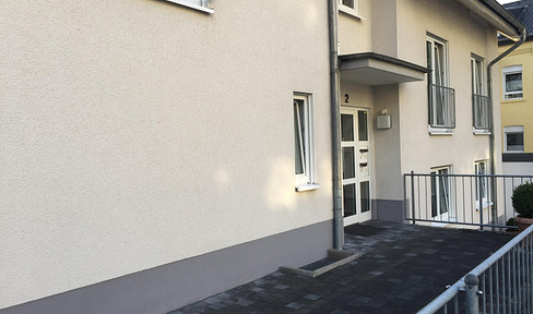 Quiet 2-room apartment on the ground floor with a terrace/garden, located in the city center.