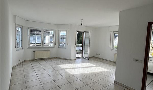 Erstbezug nach Renovierung | 2-Zimmerwohnung Forsbach, 1. OG, Balkon, Tiefgarage