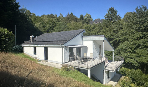 Gepflegtes Einfamilienhaus in ruhiger, naturnaher Lage!