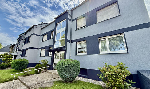 6-unit apartment building with 5 garages in Dortmund - €52,220 annual rent - Potential for rent increases.