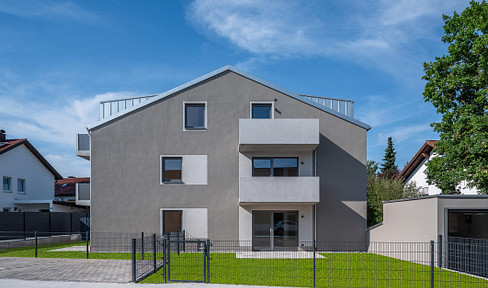 KfW-40-QNG New Construction | Ready-to-move-in 2-room apartment with balcony, fitted kitchen, and underground parking in Parsdorf, near Munich - Unit 07.