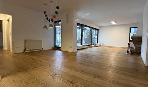 Exlusive 3-Zimmer-Eigentumswohnung mit ca. 150 m Wohnfläche