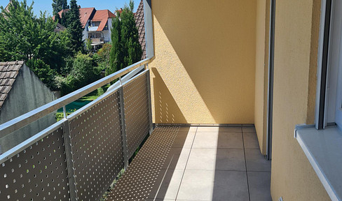 Bright 2.5-room apartment with a roof terrace in Heppenheim.
