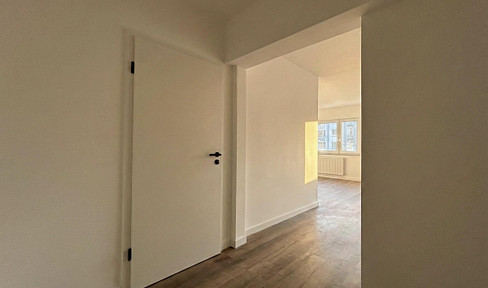 No fees and newly renovated: Move in and feel at home in a prime location.