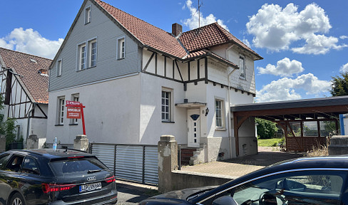 €168,000 - No commission - Detached house with extension and large carport, located in a quiet area of Ilsede.