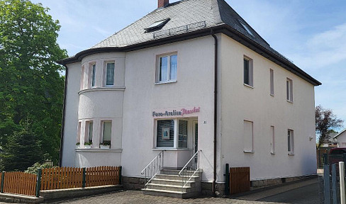 Sehr gepflegtes Wohn-und Geschäftshaus in zentrumsnähe von Treuen