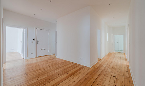 Repräsentativer Altbau in Bestlage: Frisch sanierte 4-Zimmer-Wohnung – bezugsfertig & provisionsfrei