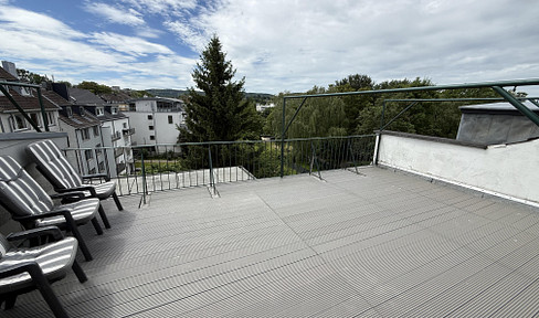 Furnished 2-room apartment with a large south-facing terrace – available for the first time.