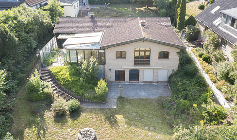 Spacious house with 6 rooms, located in Bad Schwartau, Groß Parin.