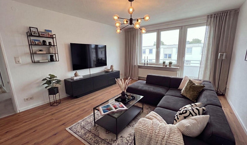 Newly renovated, bright 4-room apartment with a south-facing balcony.