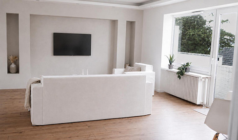 Modern 3-room apartment in the heart of Schwachhausen – Available immediately - Balcony.