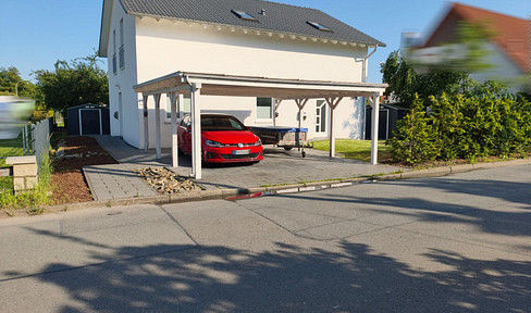 House in 38855 Wernigerode, 191 m², with two separate living units, which can be combined into one larger unit, available without commission.