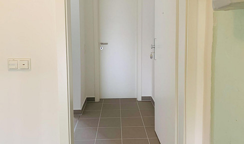 Completely renovated 2-room apartment in the Weststadt district of Karlsruhe.