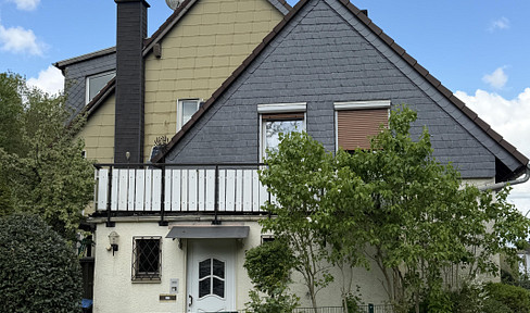 Einfamilienhaus mit Einliegerwohnung im Grünen von privat