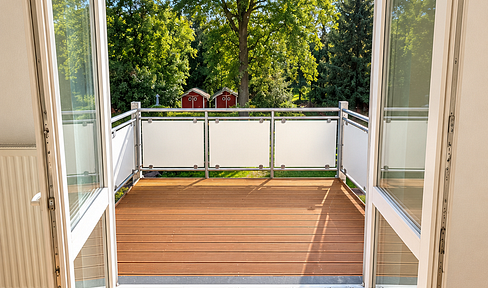 Helle 2-Zimmer-Wohnung mit Balkon und Gartennutzung