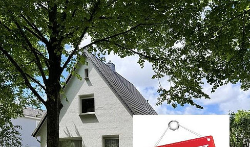 Charming detached house with potential, located in the Lehe district of Bremerhaven.