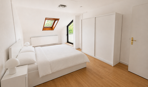 Bright, renovated 3-room attic apartment with a balcony, located in a quiet residential area.
