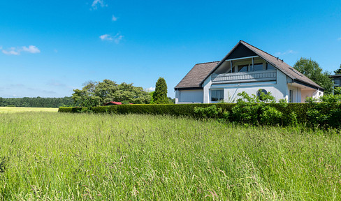 Detached house with a separate apartment in Alvesen, offering unobstructed panoramic views.