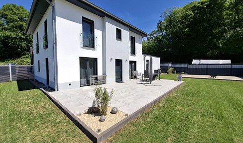 Neuwertiges Modernes Einfamilienhaus KFW 55 -Provisionsfrei-