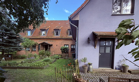 4km from the Baltic Sea: Architect-designed house (residential) & Brick house (commercial).