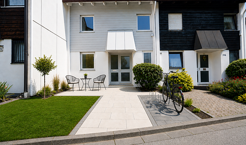"Completely renovated terraced house in a prime location in Kaufbeuren, "Im Haken" | West-facing garden | Garage | No commission fees."