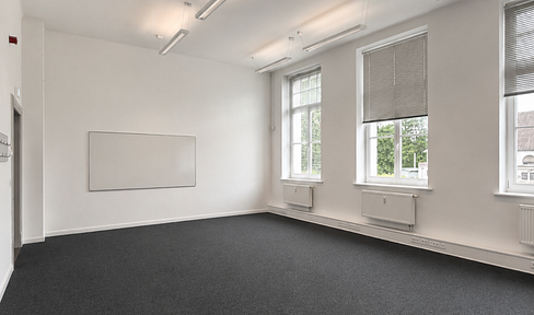 Repräsentative Büroflächen im historischen Pädagogium am Circus – Putbus, Rügen | provisionsfrei