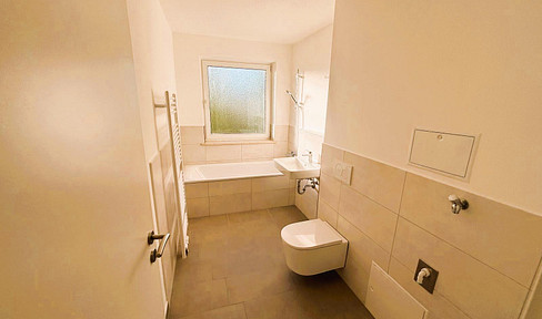 Frisch sanierte 3-Zimmer-Wohnung mit Loggia und TG in attraktiver Lage
