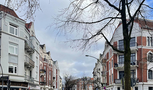 Charmante 2-Zimmer-Wohnung mit Altbauflair – kernsaniert & sofort verfügbar