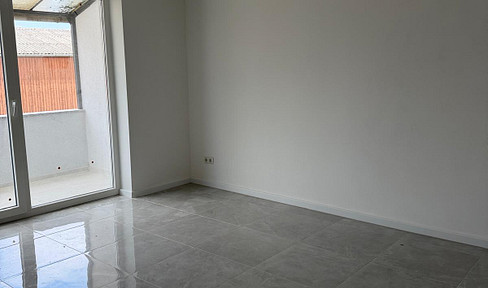 WG-Zimmer in modernisierter 3-Zimmer-Wohnung zu vermieten