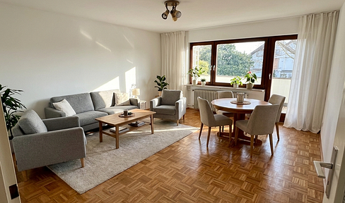 Neu renoviert: lichtdurchflutete 3-Zimmer-Wohnung mit Balkon
