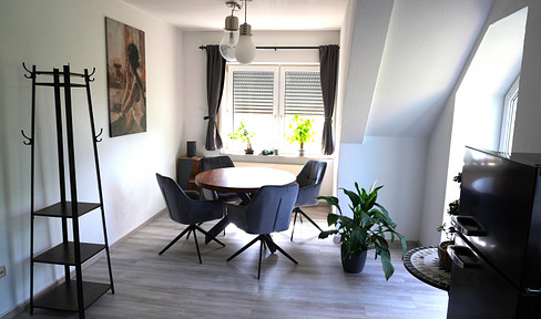 Secure investment: Well-maintained, tenanted apartment with a balcony, cellar, and parking space.