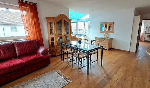 Bright, open 2-room apartment, approximately 84 square meters, located on St. Peter Street/Kapellenstraße.