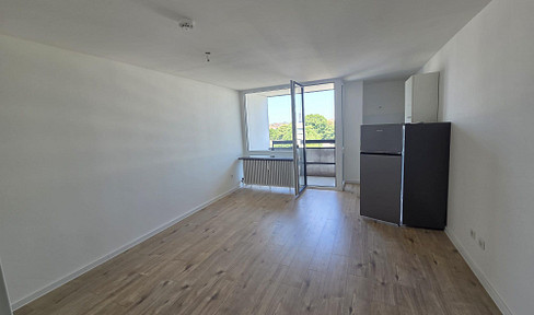 Frisch renoviertes Apartment mit Balkon, neuer Küche, Aufzug & Stellplatz am Wöhrder See ✨🏡