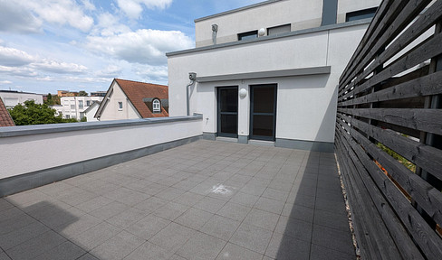 Provisionsfrei: Wohnen mit Penthouse-Flair, sonnige Dachterrasse in zentraler Lage von Herrenberg