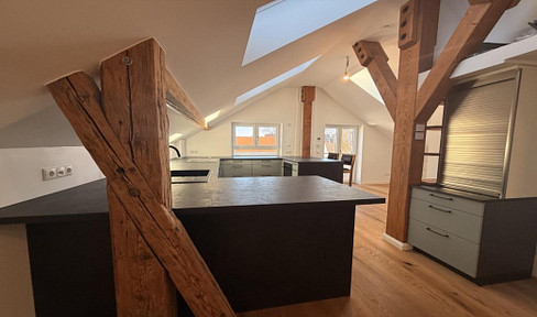 Unique gem in Weilheim's old town, with its own city garden – completely renovated 6-room maisonette.