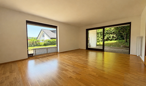 104 sqm apartment with a large terrace, garage, and excellent location in Engen (Hegau).