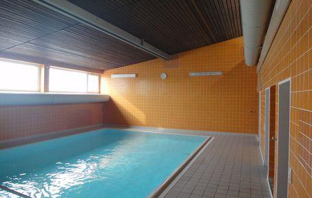 Freies Apartment, Schwimmhalle, Sauna, 5-8 Min. zur S-Bahn, provisionsfrei