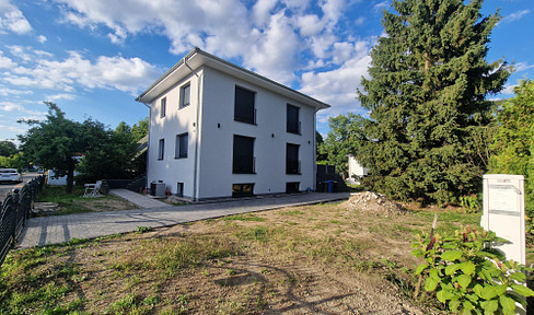 Erstbezug in Zepernick – Provisionsfreie KfW-40-EE Stadtvilla auf über 1.000 m² Grundstück
