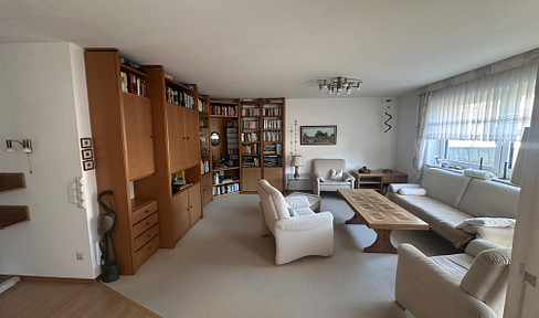 Well-maintained 3.5-room apartment in the city center of Vöhringen.