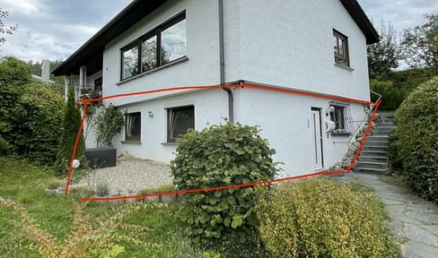 Charming 2.5-room apartment in a picturesque location.
