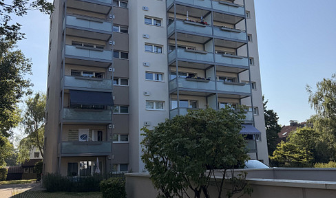 Bright 1-room apartment including fitted kitchen and balcony - First occupancy after renovation.