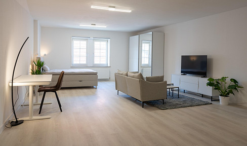 Exclusive living experience – completely renovated and modern.