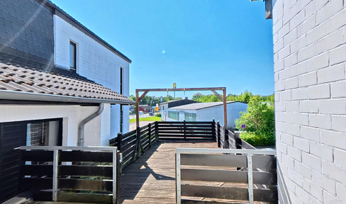 Ab sofort - 3-Zimmer-Wohnung (100 m²) mit Balkon, Fußbodenheizung und großem Hobbyraum