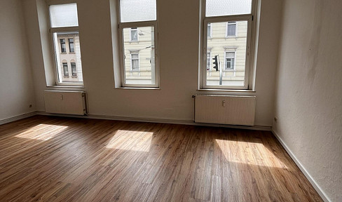 Frisch renoviert: Großzügige, helle 3-Zimmer Wohnung im Herzen Krefelds