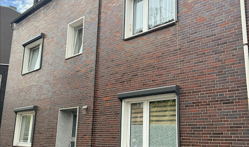 Hoch hinaus - Leben mit Charakter, 3-Zimmer-Wohnung in zentraler Lage