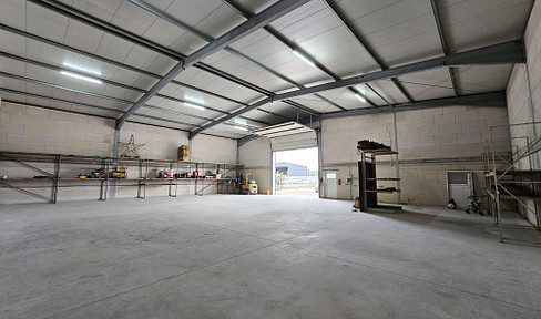 Warehouse/industrial building with outdoor space in Isselburg.
