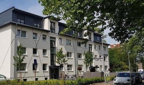2 Raum , 55 m² , Balkon , topsaniert , Natursteinbad, Küche, Glattputzwände