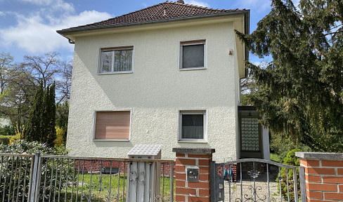Schönes EFH mit Terrasse und großem Garten in Lankwitz