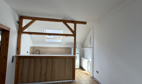 2 Zimmer Dachgeschoss Wohnung